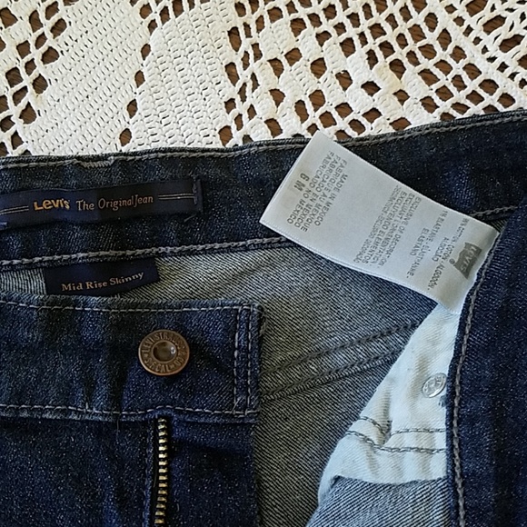 Levi's Mid Rise Skinny - Picture 3 of 3